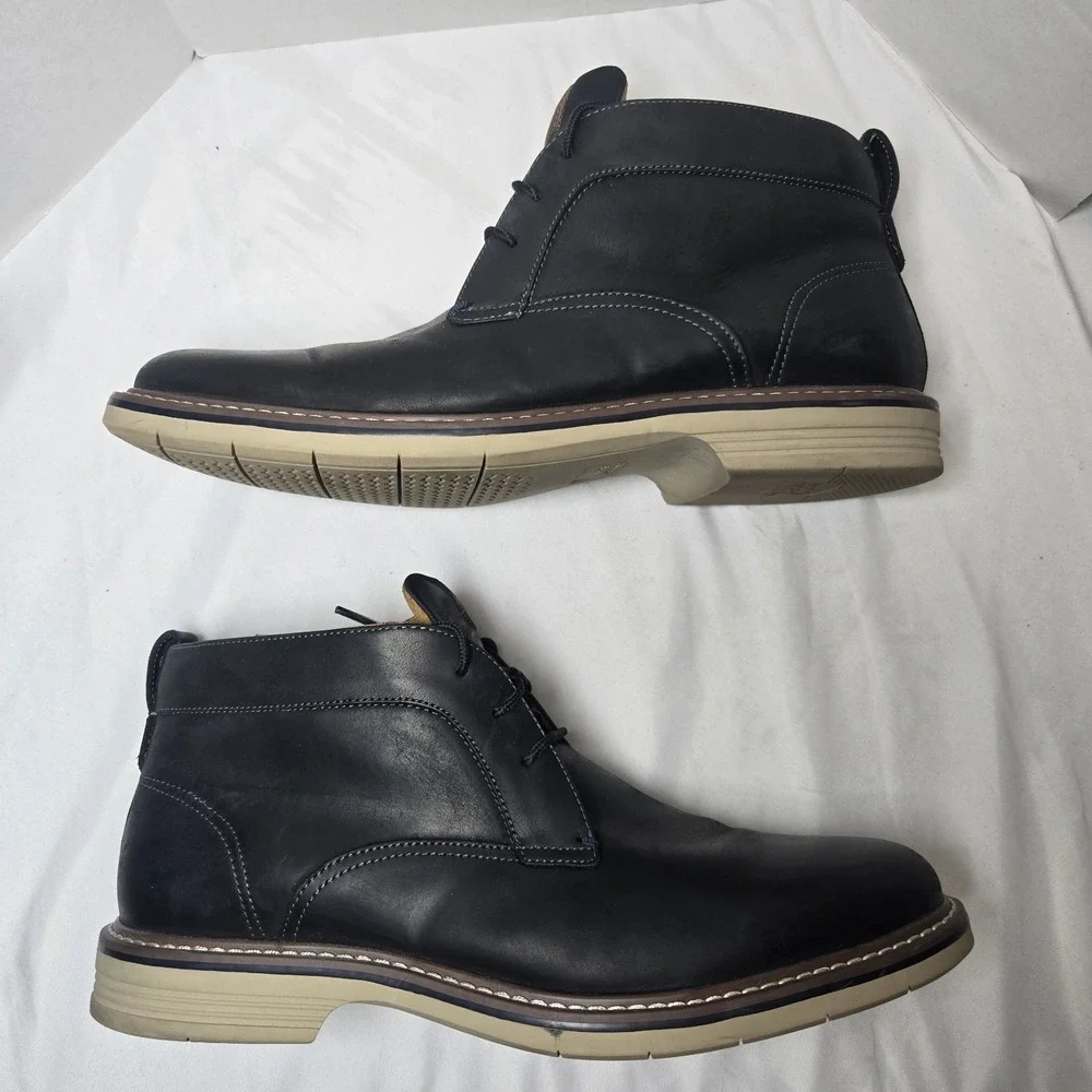 Florsheim Norwalk Leather Chukka Boots Mens 9.5M Black Comfortech Flex Sole